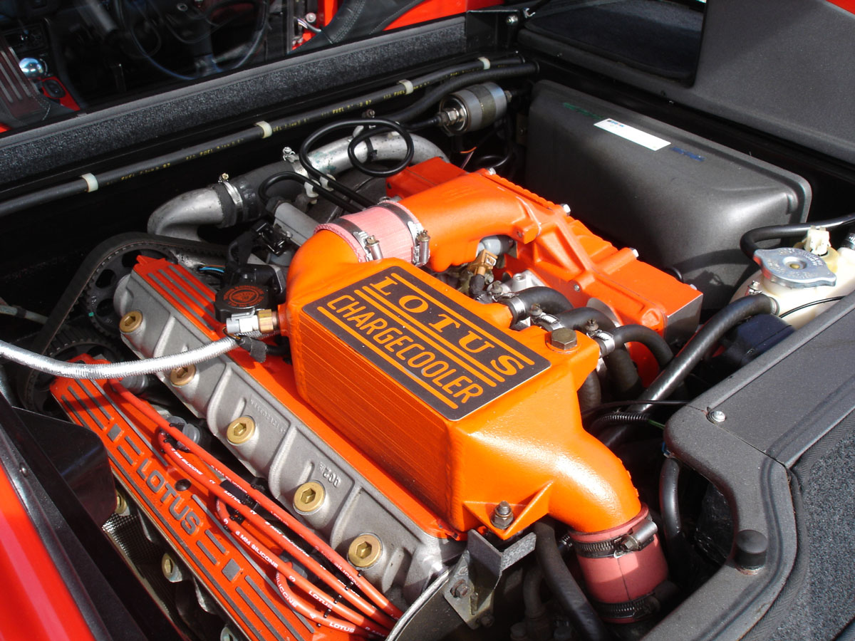 1997R-Lotus-Esprit-GT3-engine
