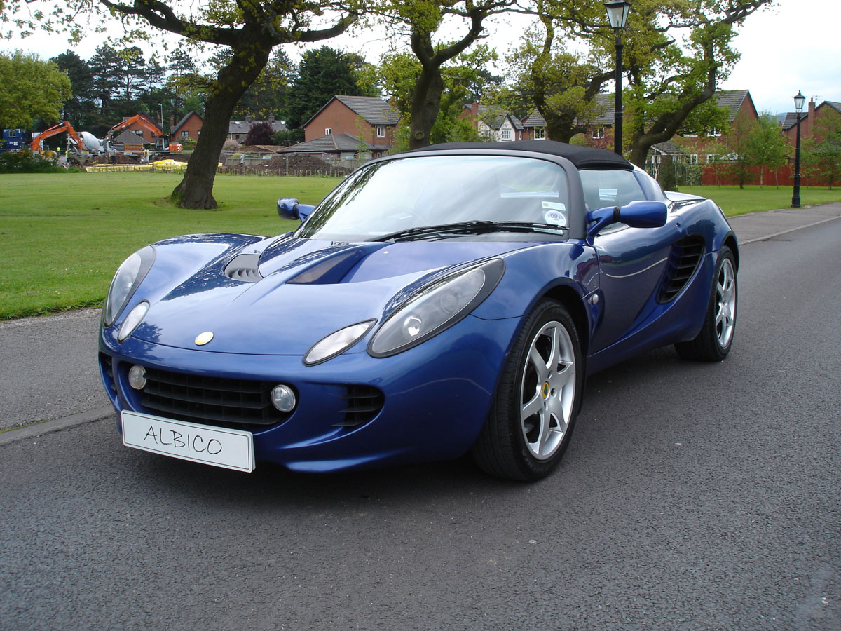 200353-Elise-S-Touring-front